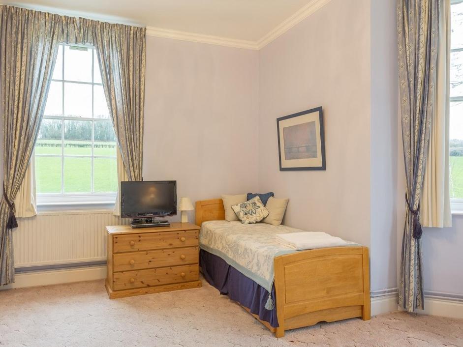 Marshwood Farm B&B And Shepherds Hut Dinton  Exteriér fotografie