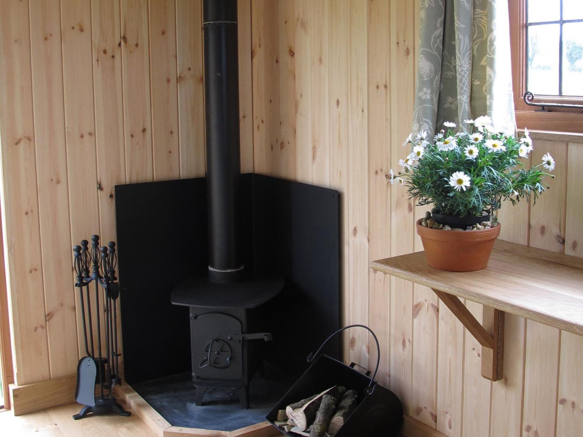 Marshwood Farm B&B And Shepherds Hut Dinton  Exteriér fotografie